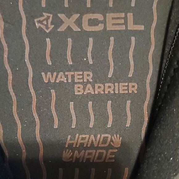 Women's Axis Back Zip Black Full-Length Wet Suit 3/2mm - Picture 12 of 16